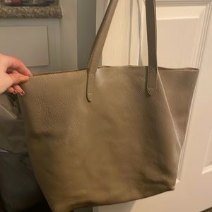 Cuyana tote